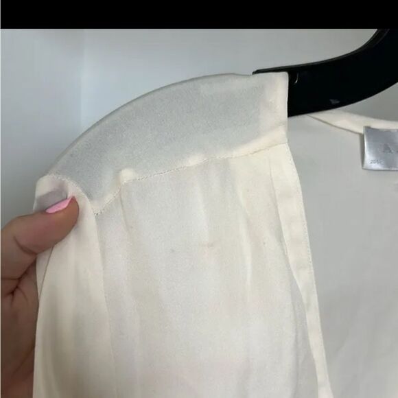 ALC 100% Silk Off White Blouse Made in USA size L - Picture 6 of 10